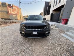 جیپ گراند شیرۆکی